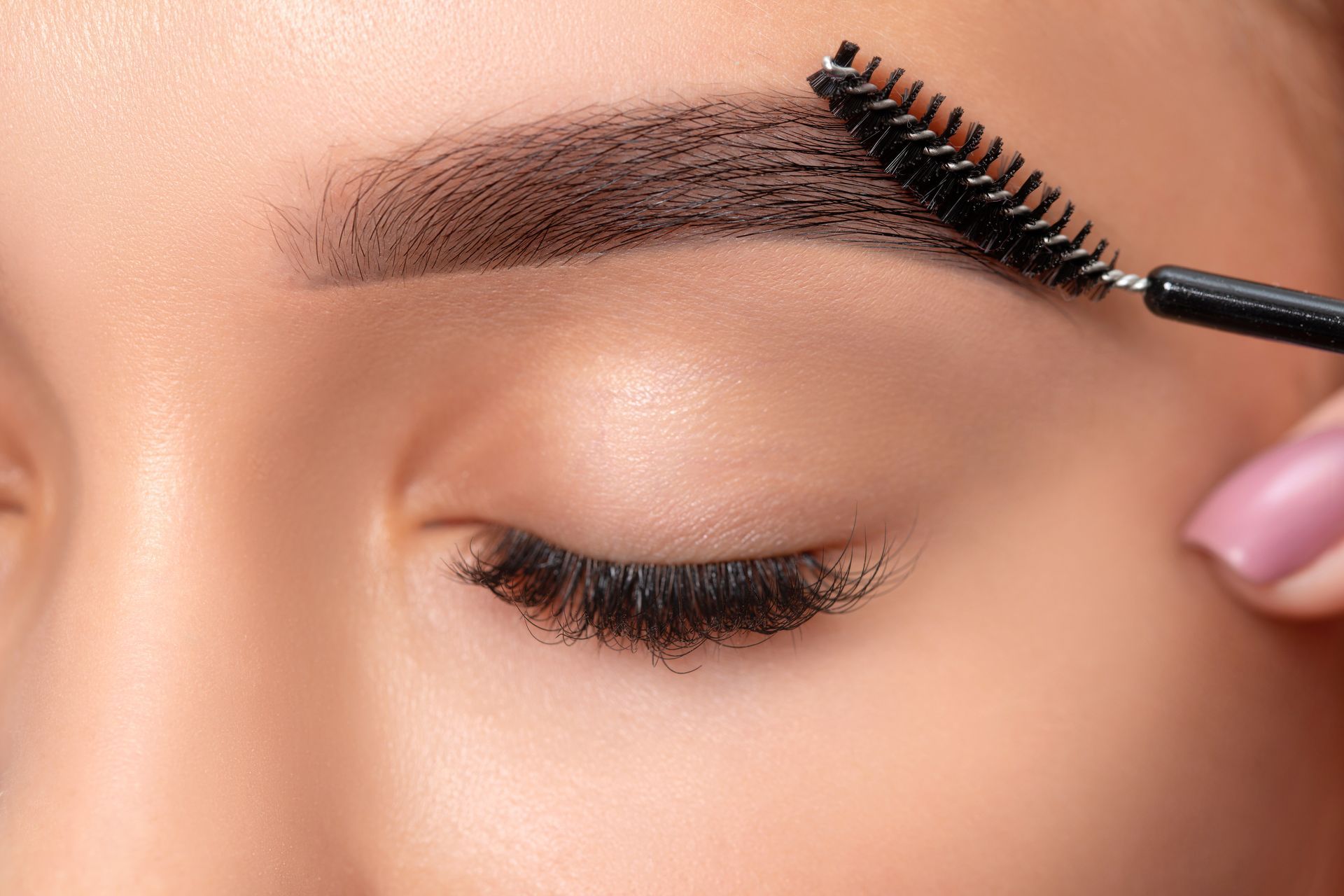 woman with thick eyebrows