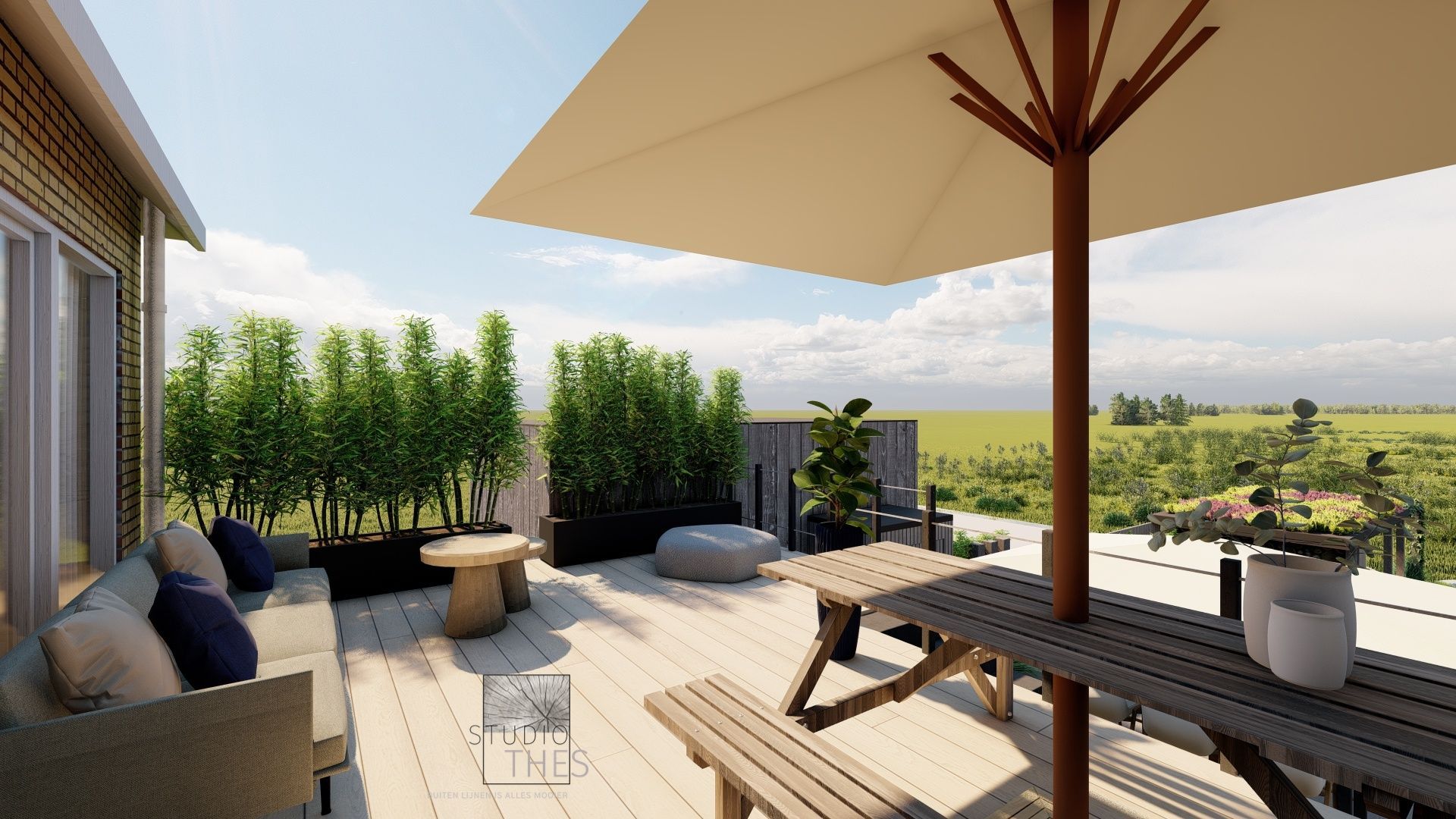 Dakterras met houten vlonder, meubilair en groen; een parasol zorgt voor schaduw met een zonnige achtergrond.