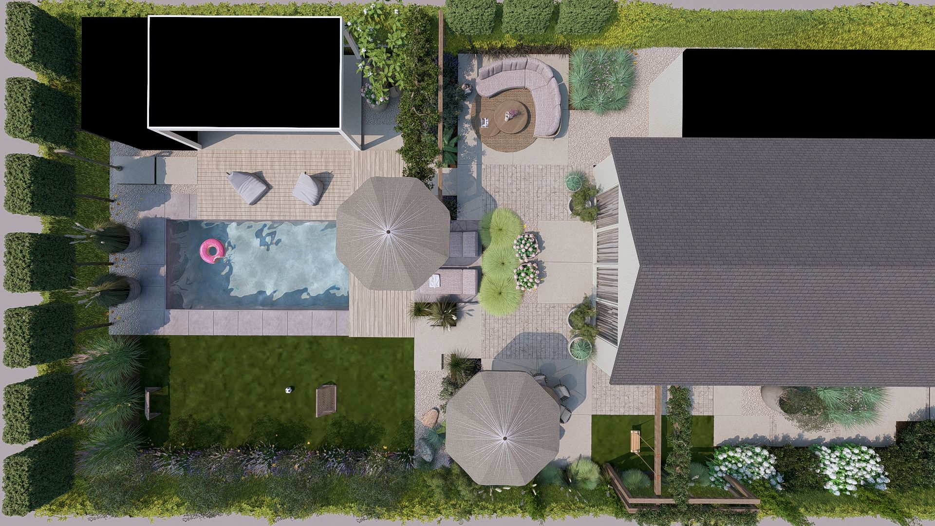 Bovenaanzicht van een moderne achtertuin met zwembad, terras en weelderige beplanting. Inclusief een loungehoek met parasols.