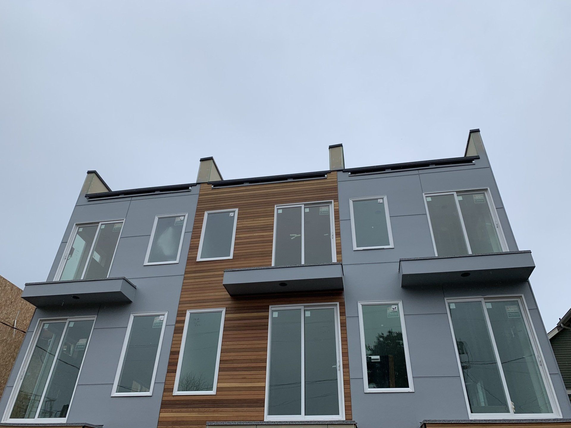A building with a lot of windows and balconies