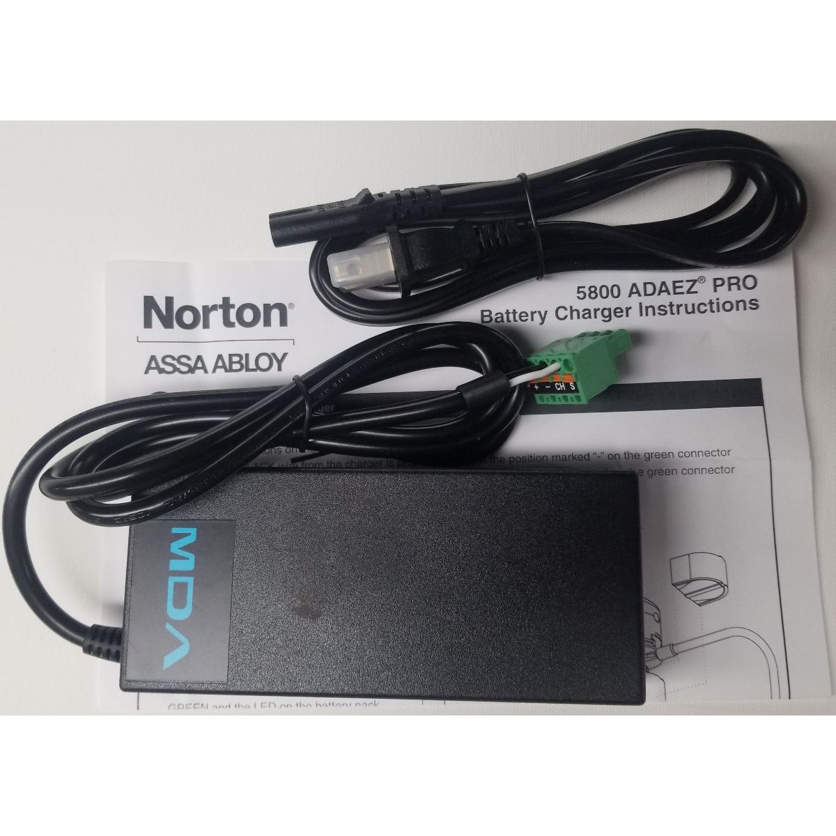 Norton ADA1023 External Battery Charger Kit For 5800 Series Operator