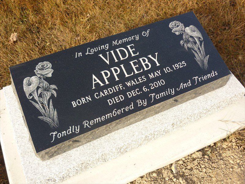 A gravestone for vide appleby who died in 2010