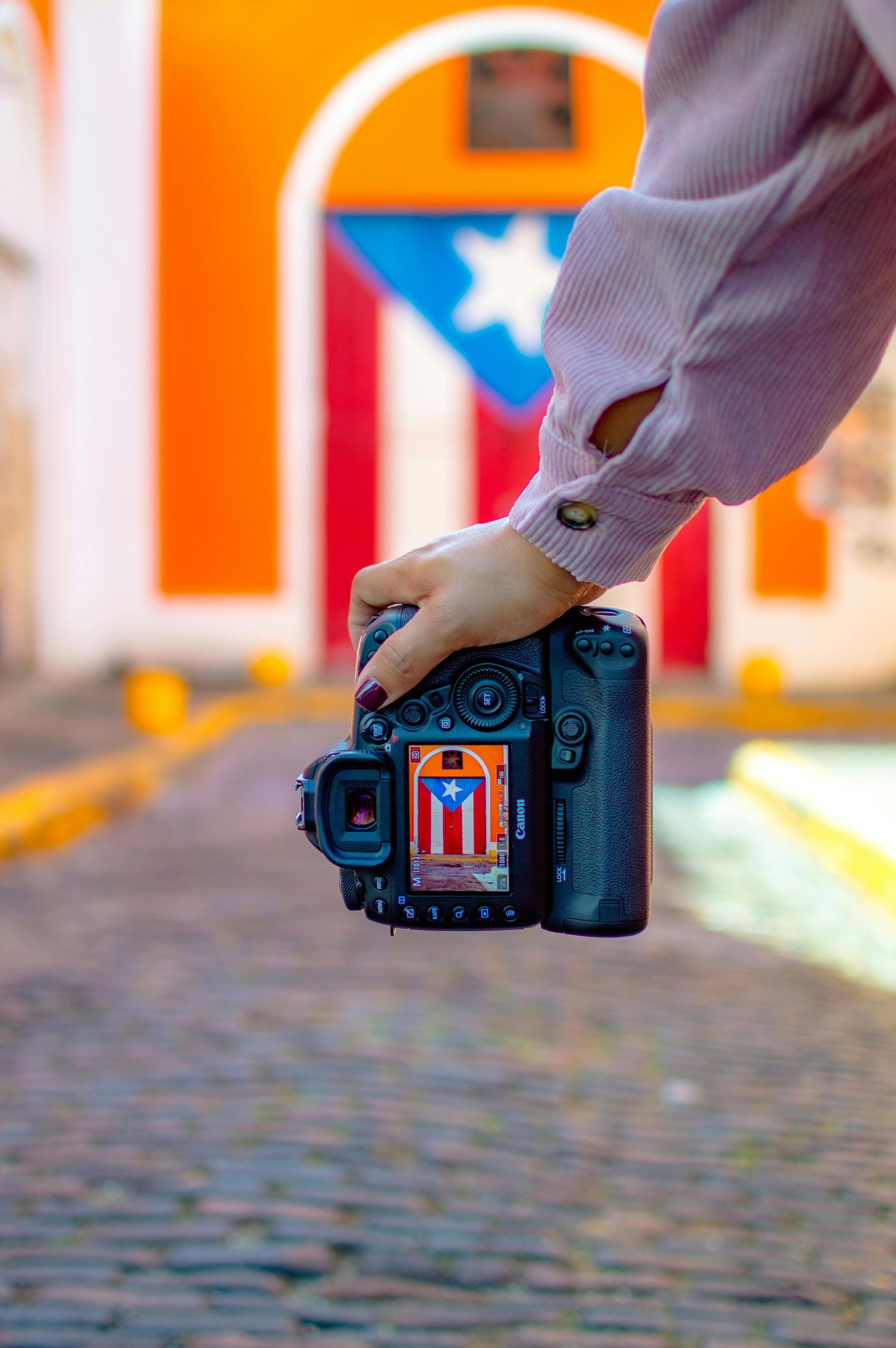 Camera capturing a photo of the Puerto Rican flag