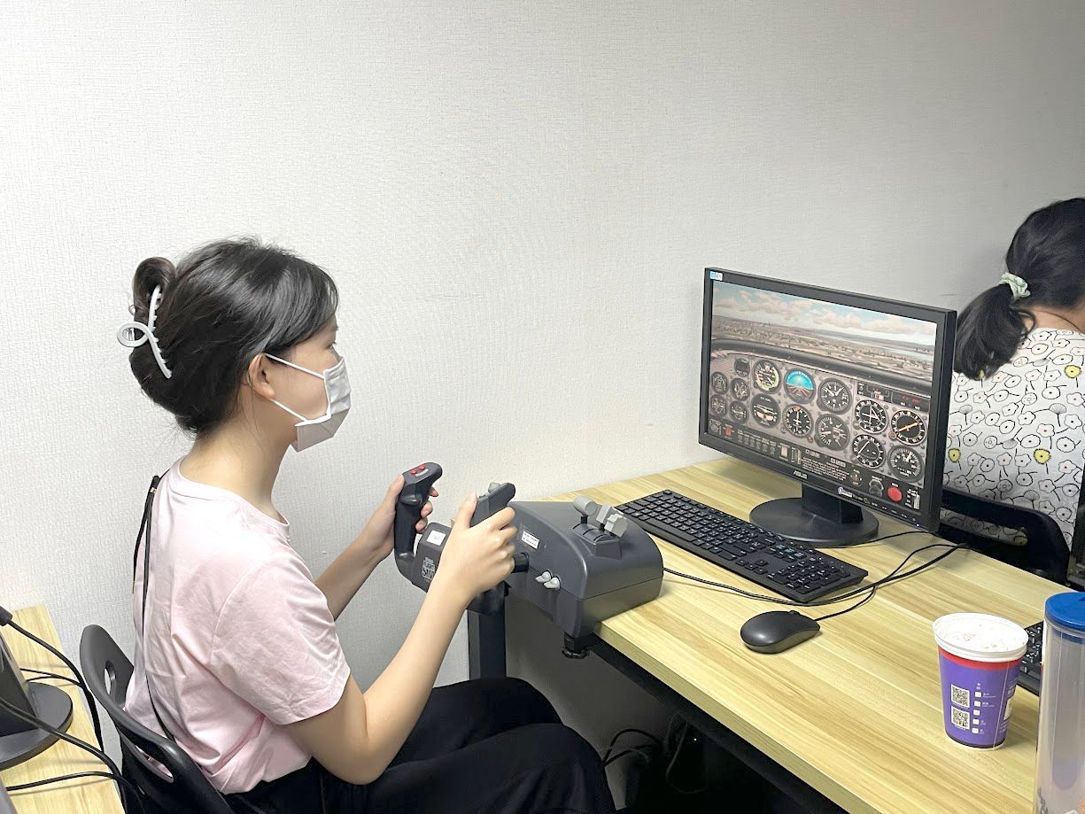 飛行機師、自訓機師、培訓機師、機師怎麼考、職訓課程、女生考機師、CPL商用飛行機師證照、機師薪水、中華航空、華信航空、台灣虎航、長榮航空、星宇航空、培訓飛行機師