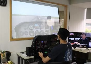 飛行機師、自訓機師、培訓機師、機師怎麼考、職訓課程、女生考機師、CPL商用飛行機師證照、機師薪水、中華航空、華信航空、台灣虎航、長榮航空、星宇航空、培訓飛行機師