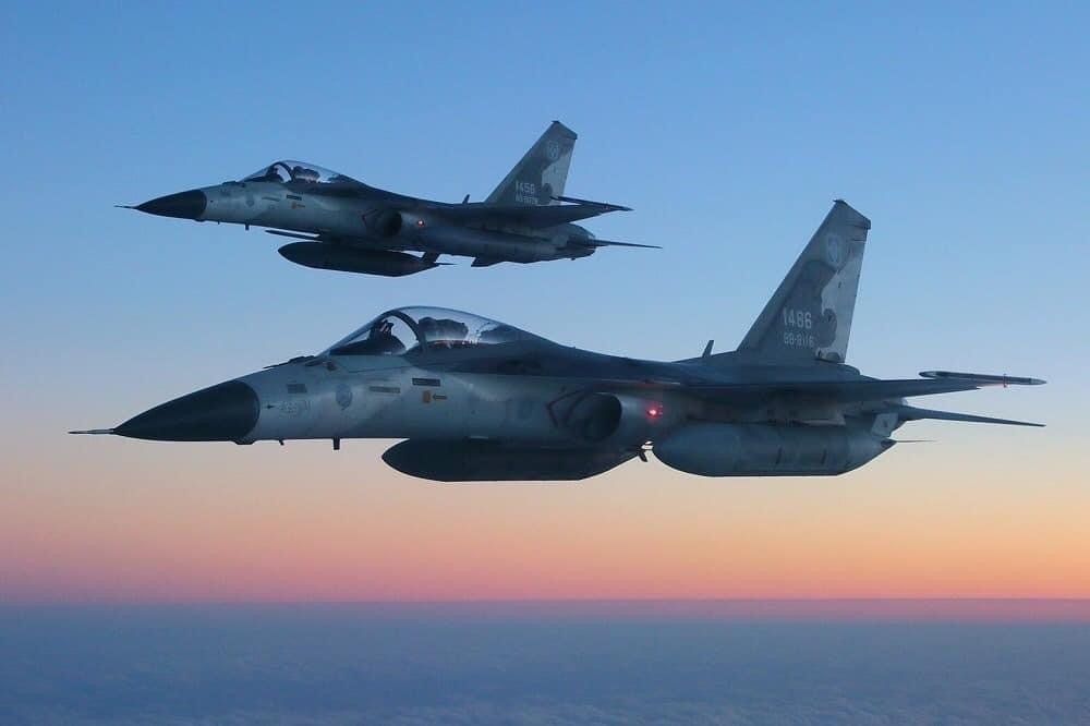 飛行機師、自訓機師、培訓機師、飛機修護、飛機維修、丙級飛機修護證照、乙級飛機修護證照、航空補習班、職訓課程、免費課程、空服、空姐、空少、空服怎麼考、空姐補習班、航空補習班、地勤、地勤怎麼考、地勤補習班