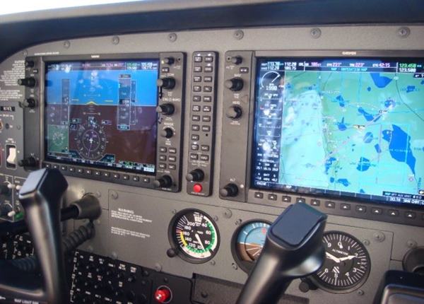 飛行機師、自訓機師、培訓機師、機師怎麼考、職訓課程、女生考機師、CPL商用飛行機師證照、機師薪水、中華航空、華信航空、台灣虎航、長榮航空、星宇航空、培訓飛行機師