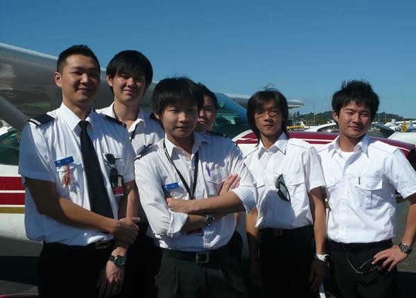 澳洲展翼飛行學院 AUSTRALIA WINGS ACADEMY、飛行學校、飛行機師、自訓機師