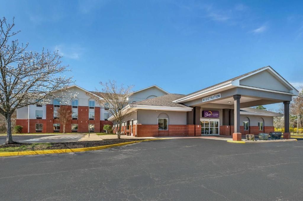 Sleep Inn and Suites at 21 Old Oyster Point Road Newport News; attend only for a scheduled and confirmed Newport News session
