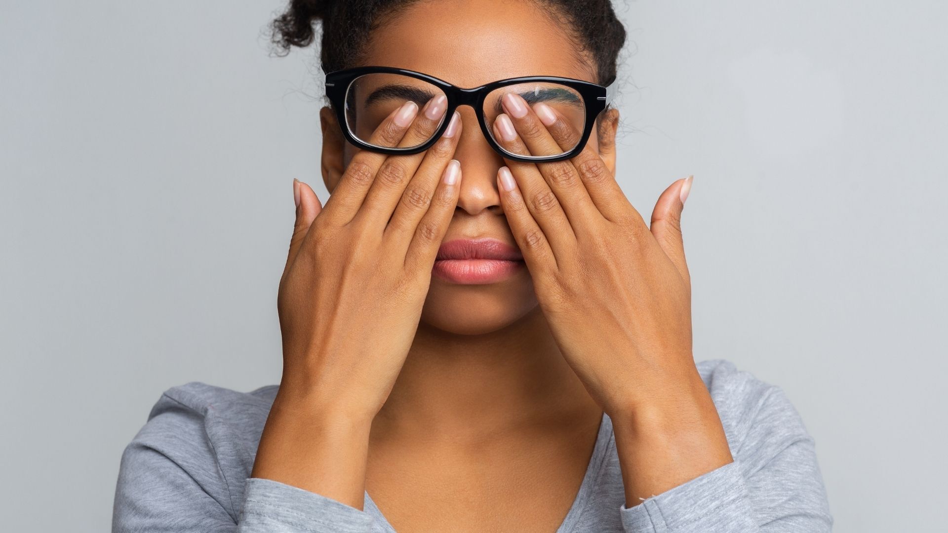 Can Rubbing Your Dry Eyes Be Harmful to Your Eye Health?