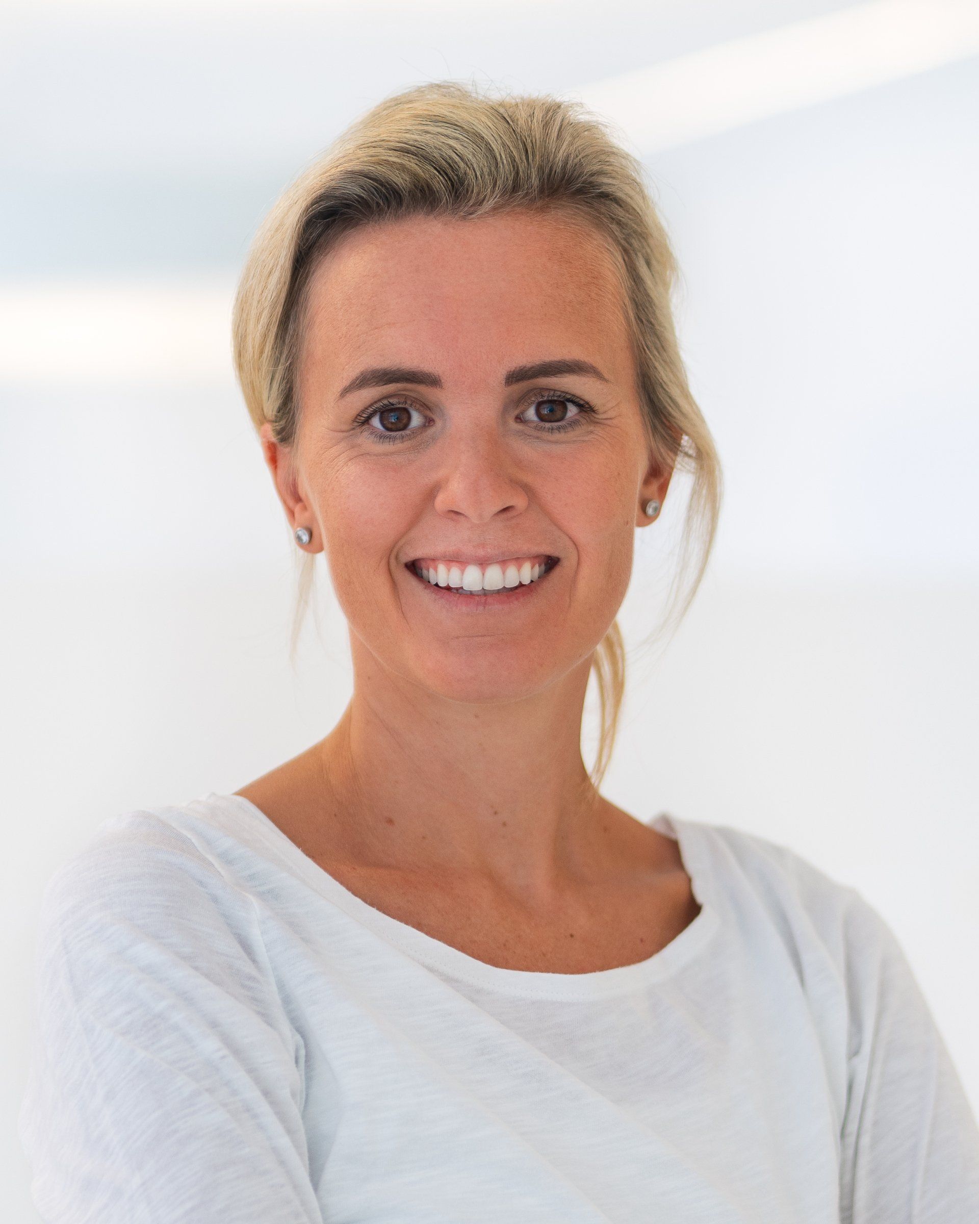 Dr. Mariella Arnold