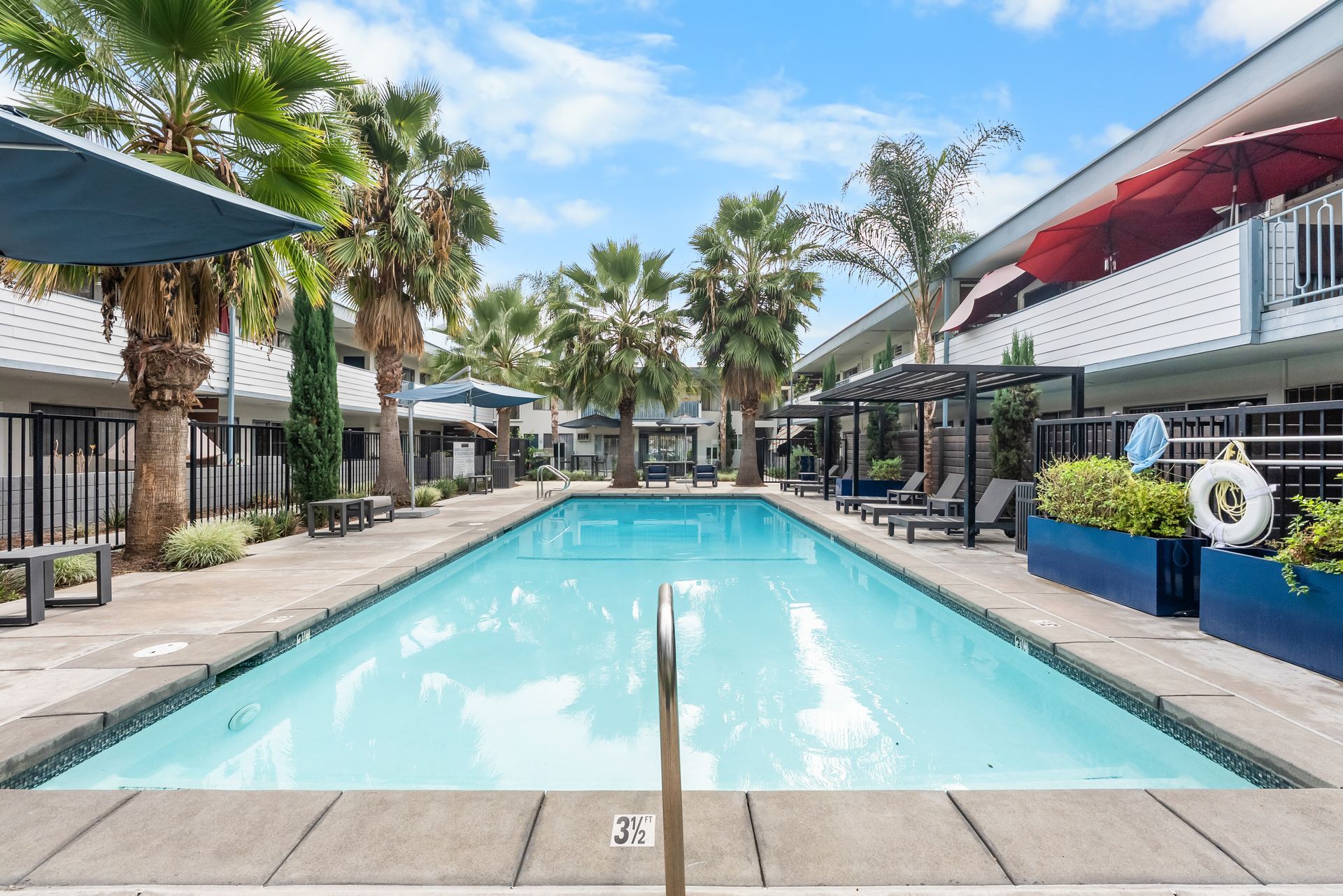 swimming pool