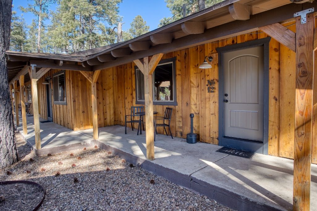 Cozy & Affordable Rooms Timber Lodge