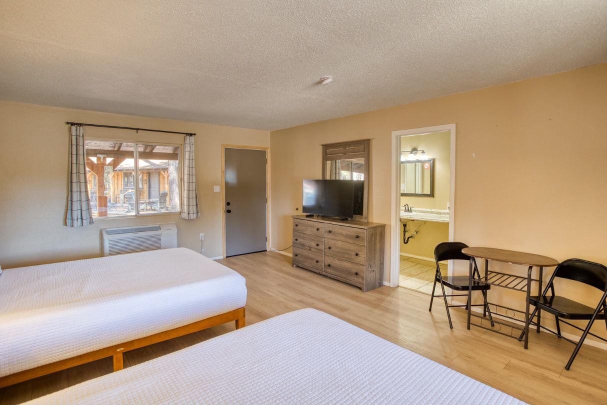 Cozy & Affordable Rooms Timber Lodge