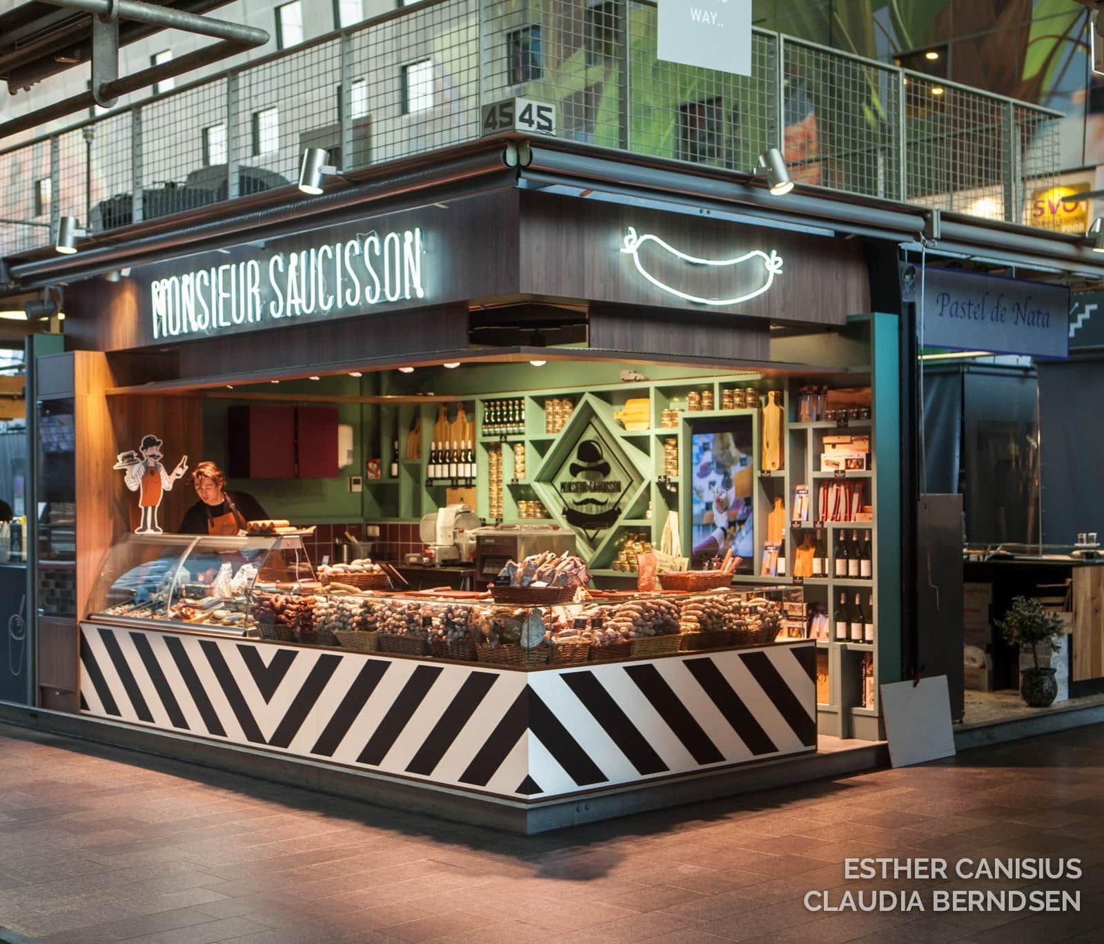 Esther Canisius maakte het interieurontwerp voor deze kiosk in Rotterdam