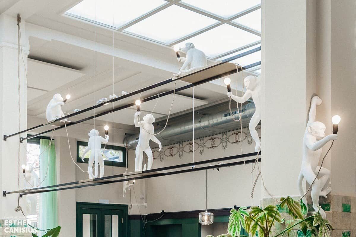 Verlichting in het restaurant in Dordrecht volgens ontwerp van Esther Canisius
