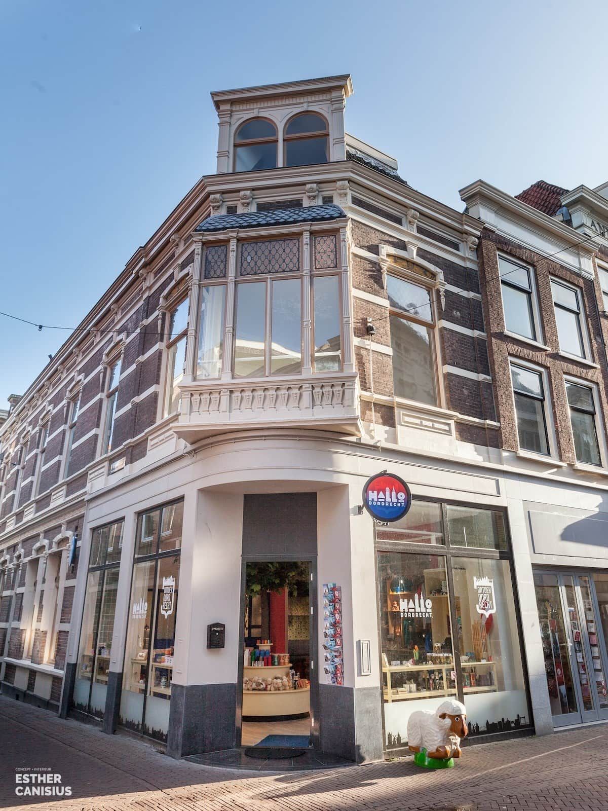 Interieurontwerp voor souvenirwinkel in Dordrecht