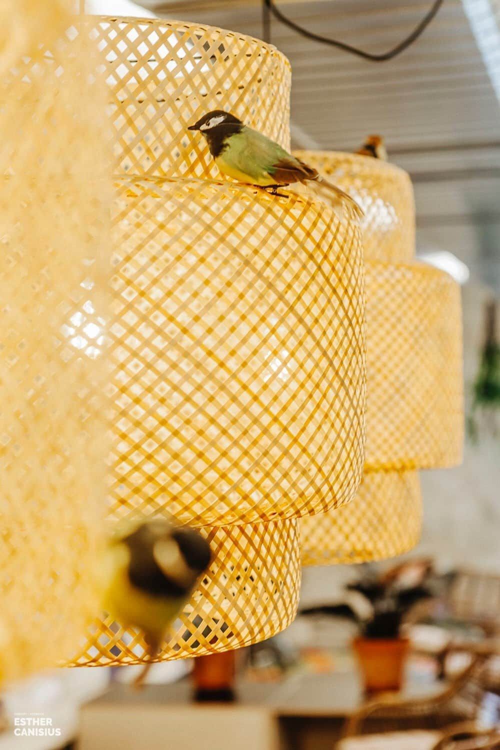 Details in het interieur van het cafe in Dordrecht