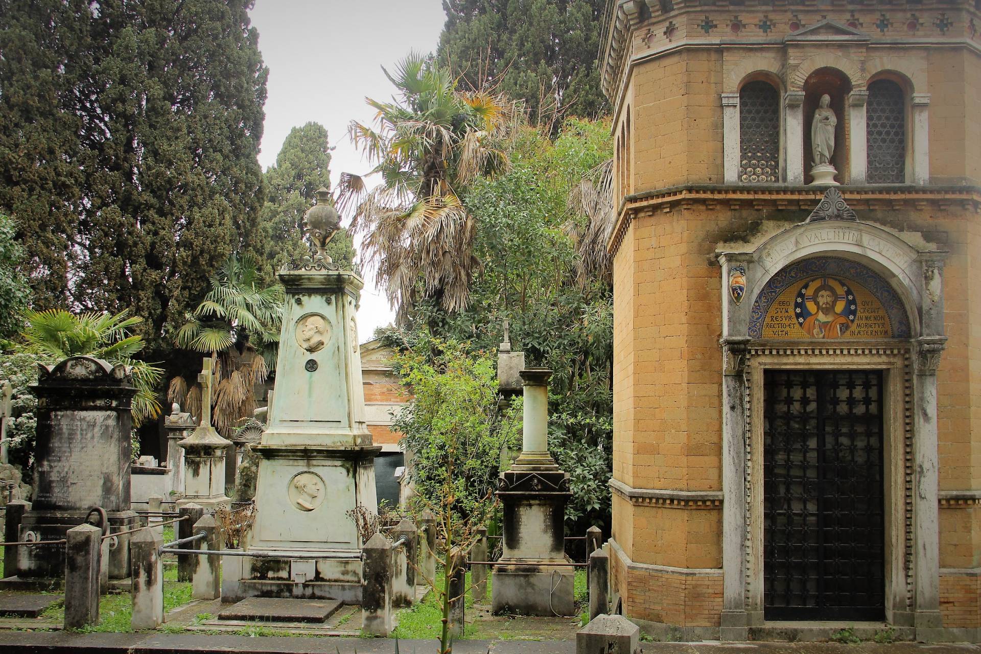 cremazione e sepoltura