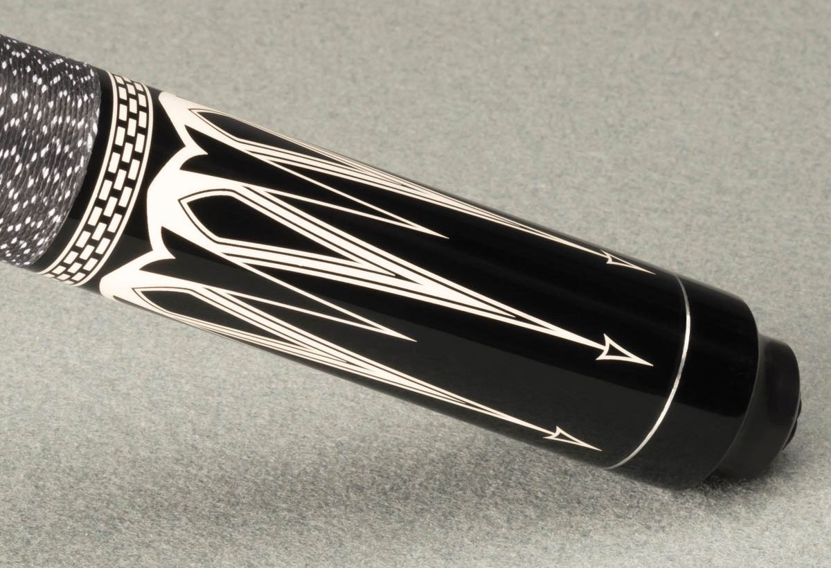 McDermott Lucky Cue L22