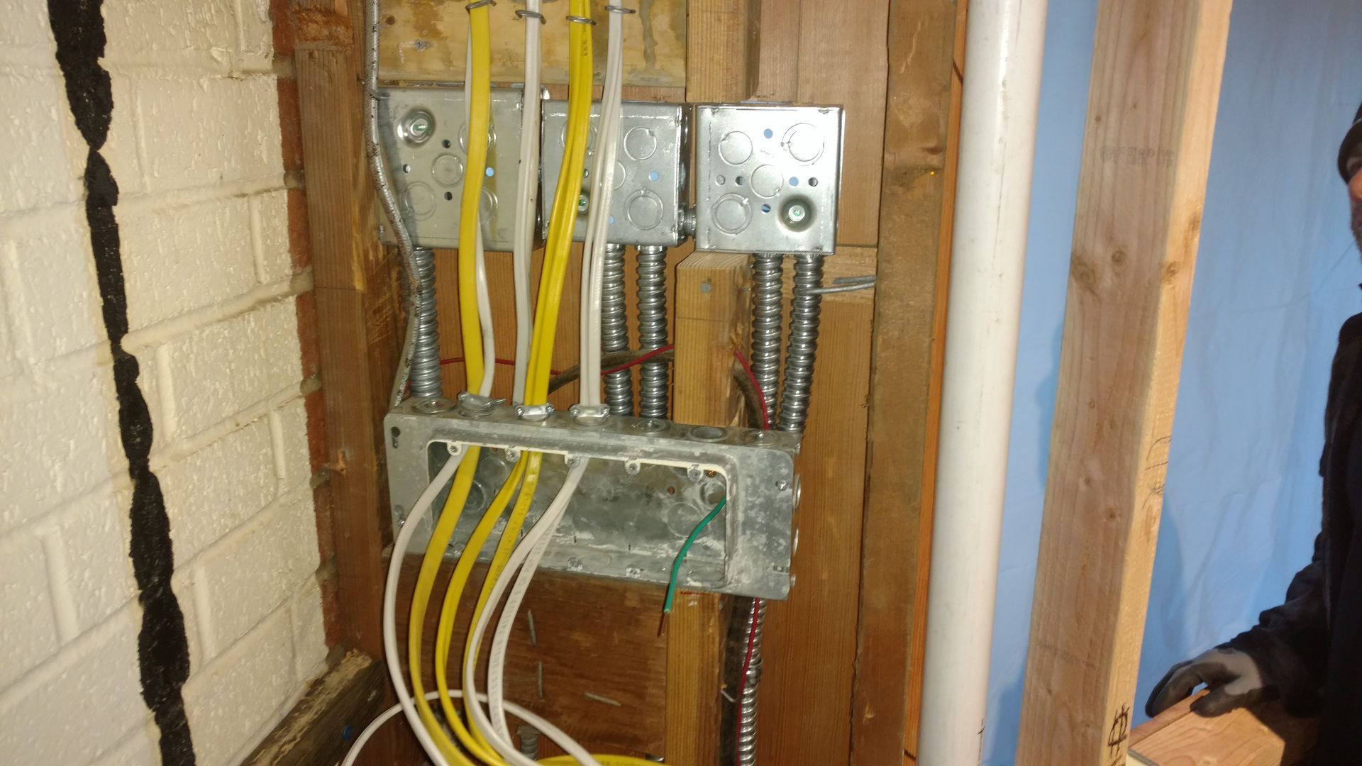 Lightning Electric: Powering Homes with Expert Electrical Solutions