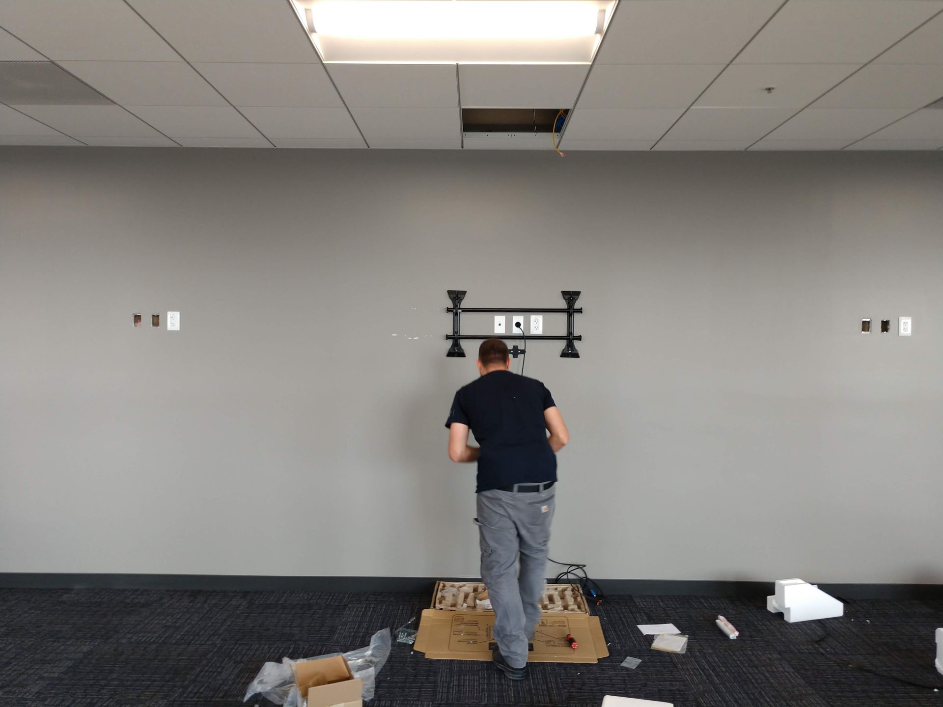 Lightning Electric: Powering Homes with Expert Electrical Solutions