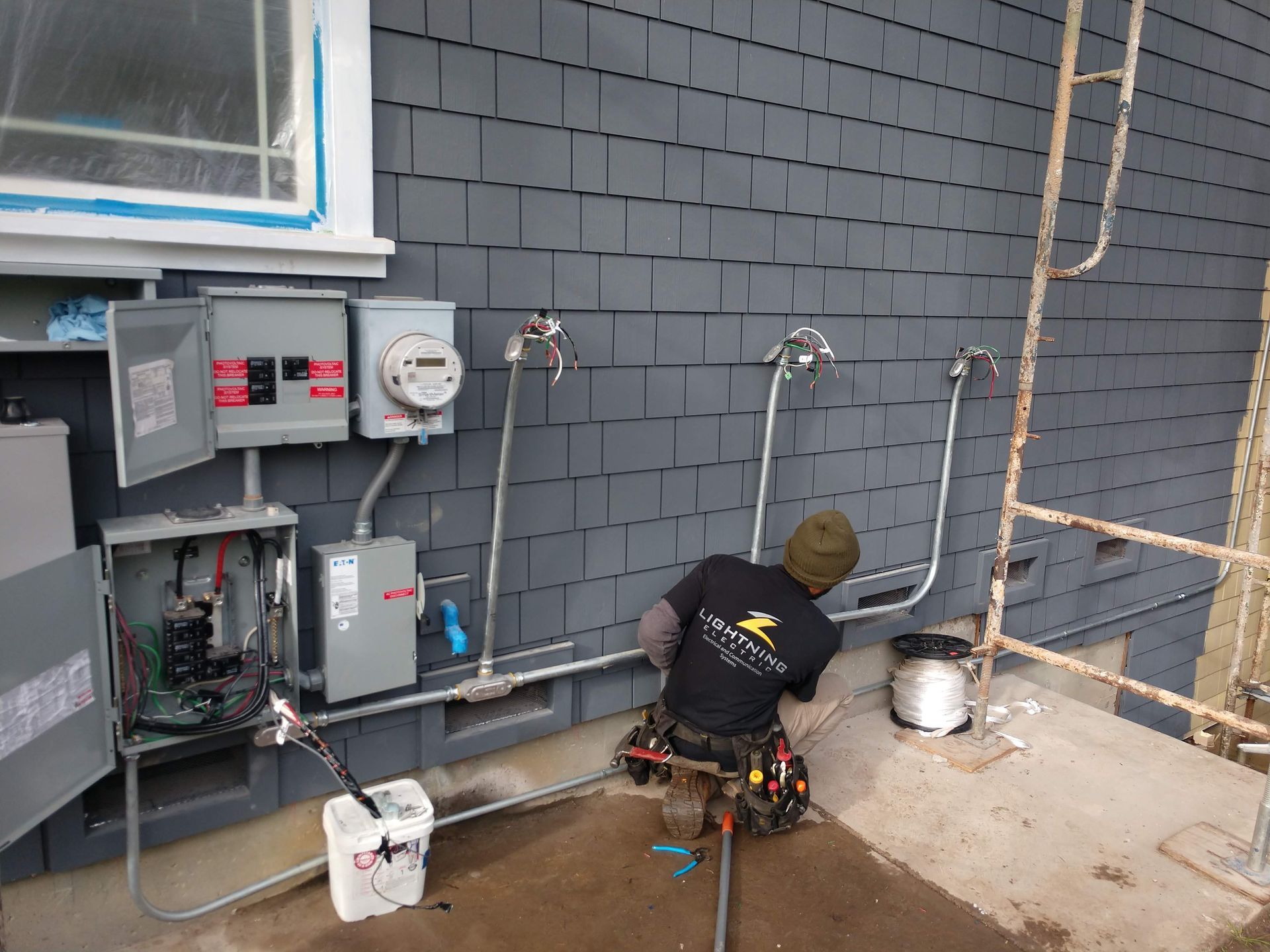 Lightning Electric: Powering Homes with Expert Electrical Solutions