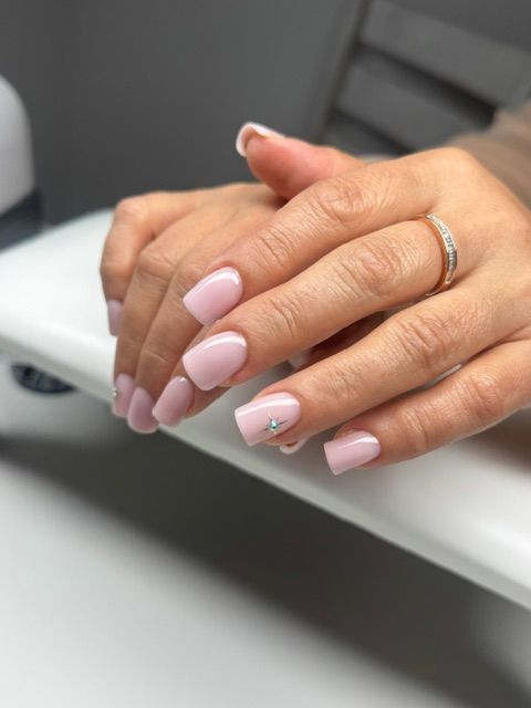 nail colors in book | Springfield mo