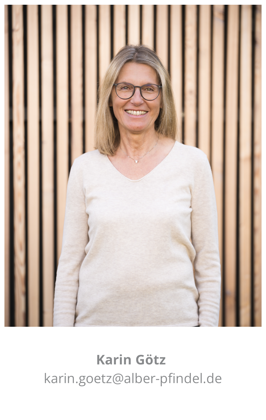 Portrait Mitarbeiterin Karin Götz