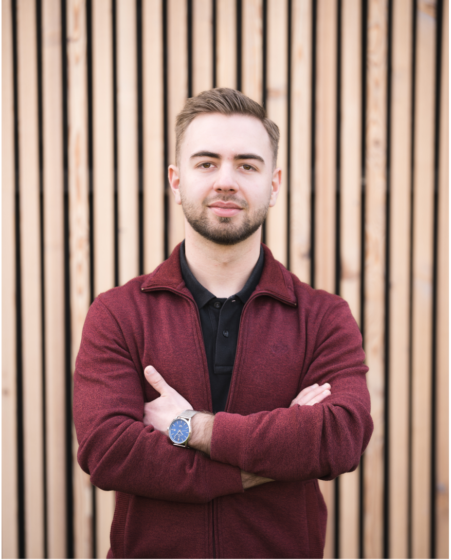 Mitarbeiter Tim Harrer