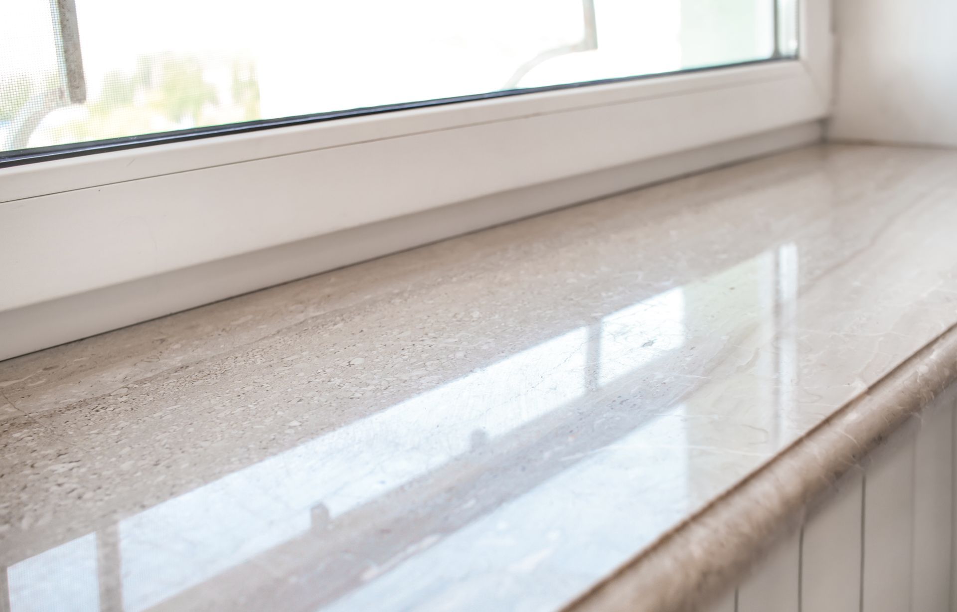 Extra wide window jamb with stone ledge | Branson, MO
