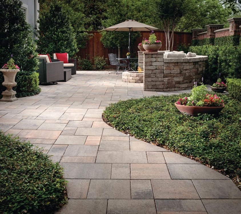 Belgard paver patio design ideal for Lafayette, LA outdoor living spaces