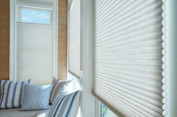 Duette® Honeycomb Shades near Elizabethtown, Kentucky (KY) including Hunter Douglas honeycomb shades and cellular shades