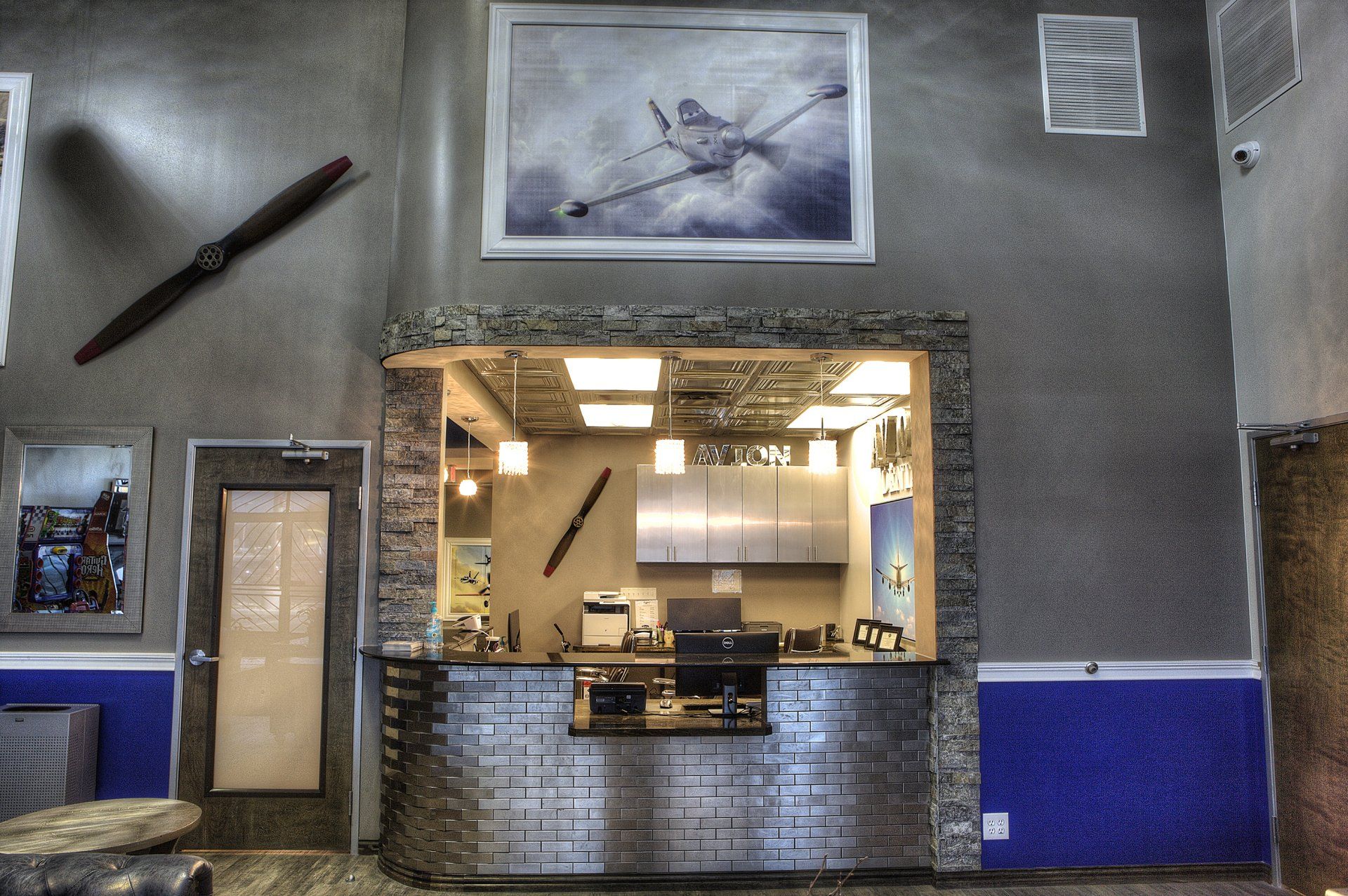 Avion Dental - San Antonio.  Front Desk Lobby
