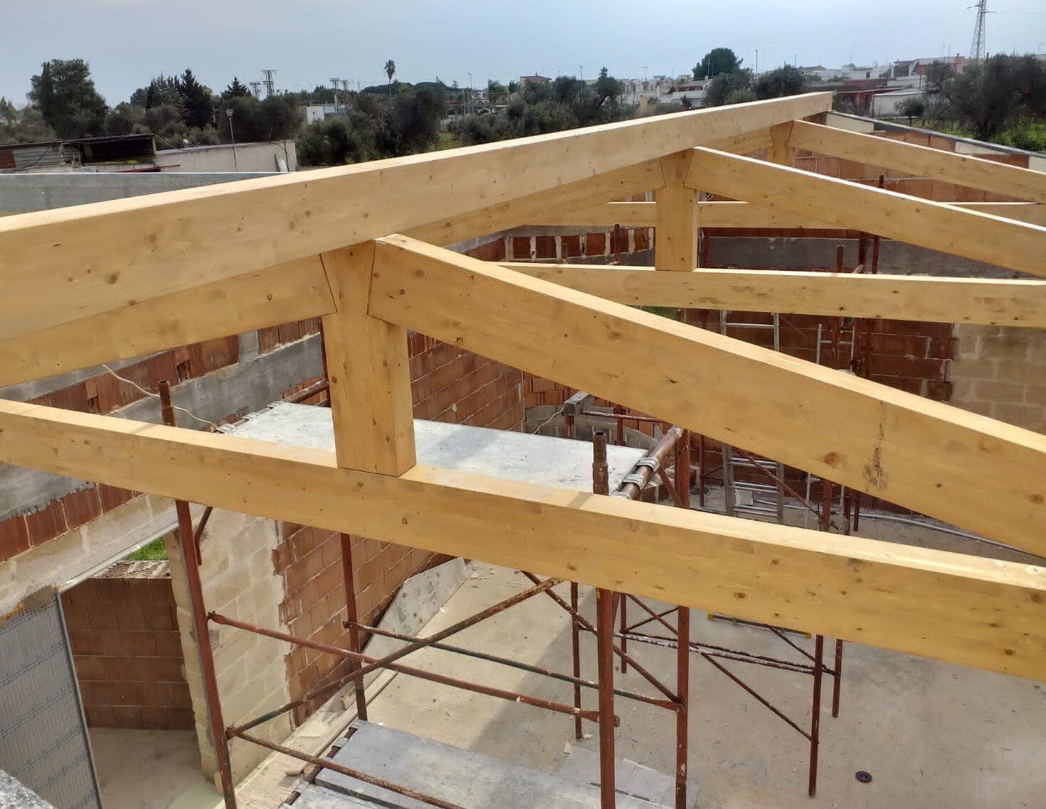 costruzione tetto in legno