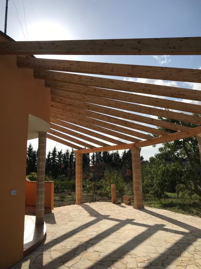 copertura in legno ad angolo