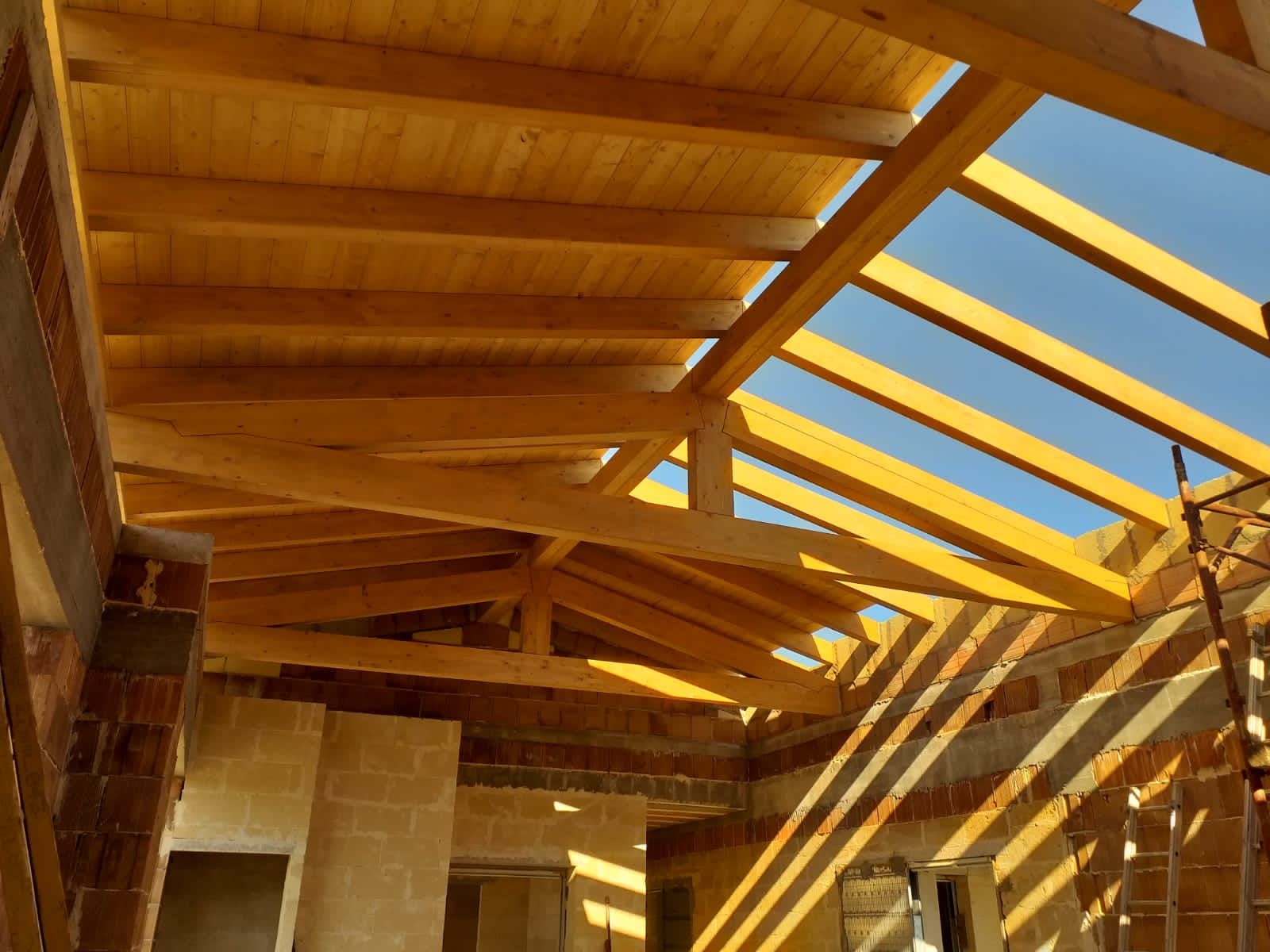 rifacimento tetto in legno