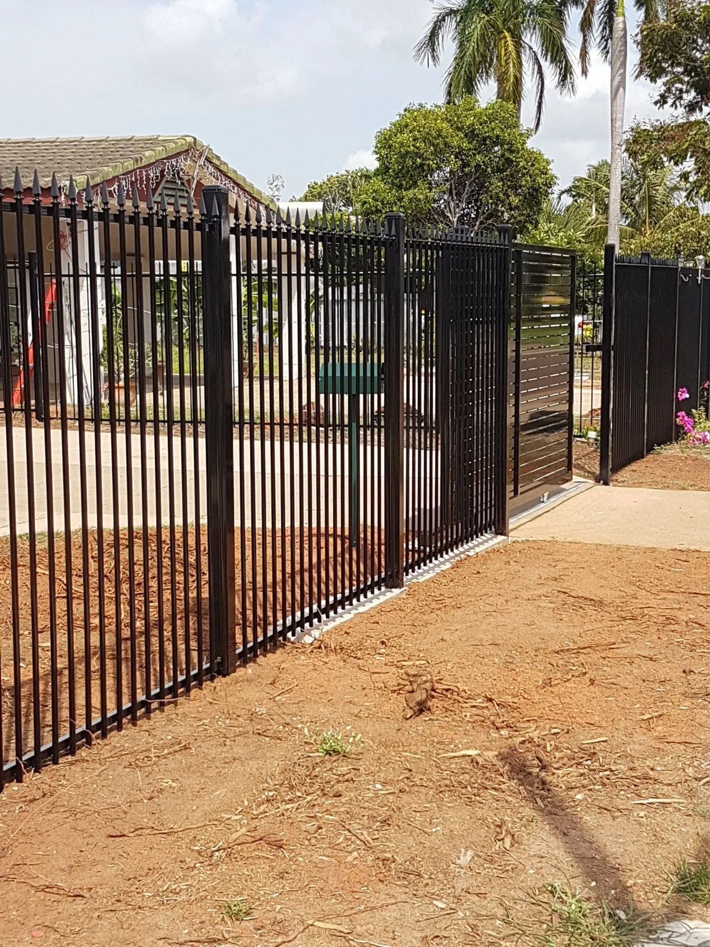 Black Metal Fence in Darwin