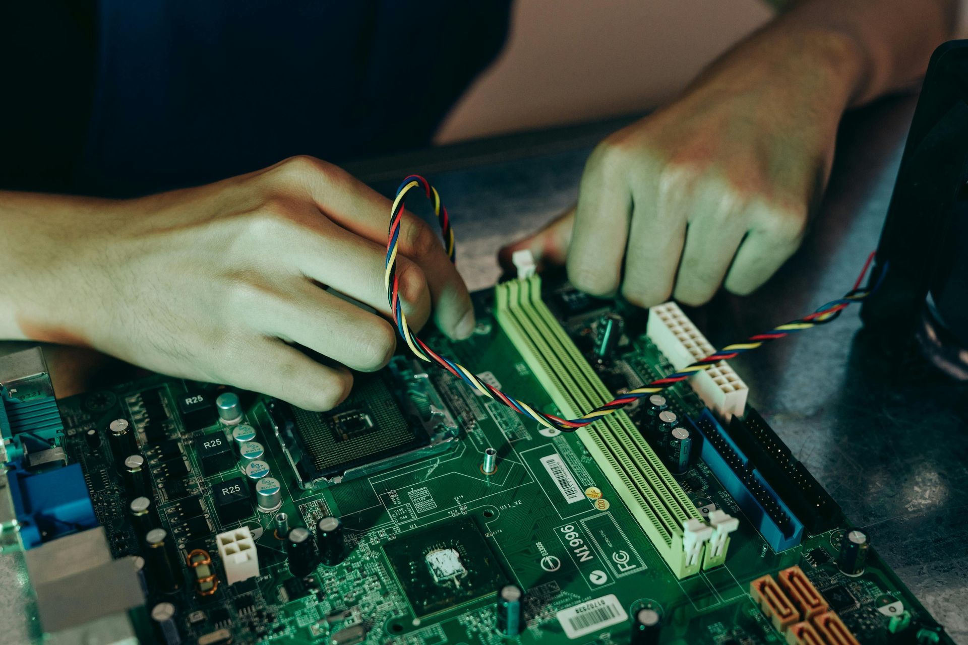 Før og efter reparation - OBM Elektronik genskaber dit udstyr til fuld funktionalitet