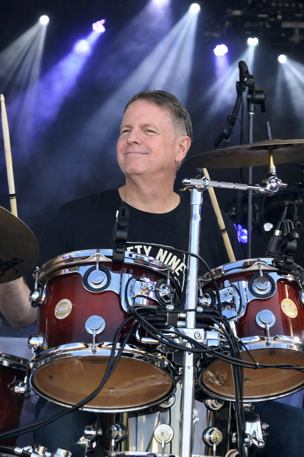 Kenny Henson, Drums, Backup Vocals