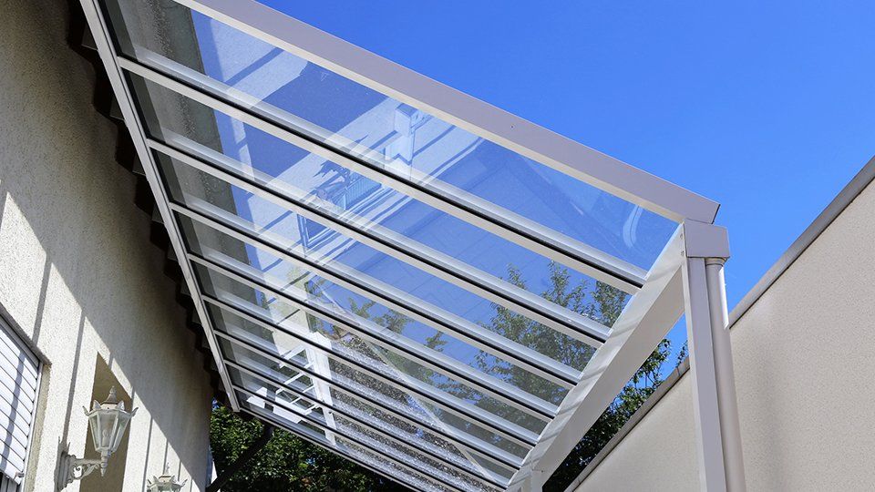Modern Patio Cover or Carport with a Transparent Roof Modern Patio Cover or Carport with a Transparent Roof