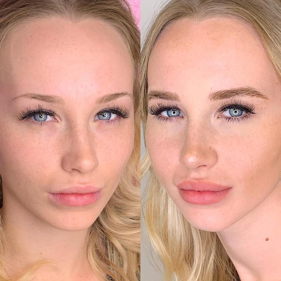 Due ritratti ravvicinati di volti con capelli biondi, occhi azzurri e trucco rosa tenue su uno sfondo chiaro.