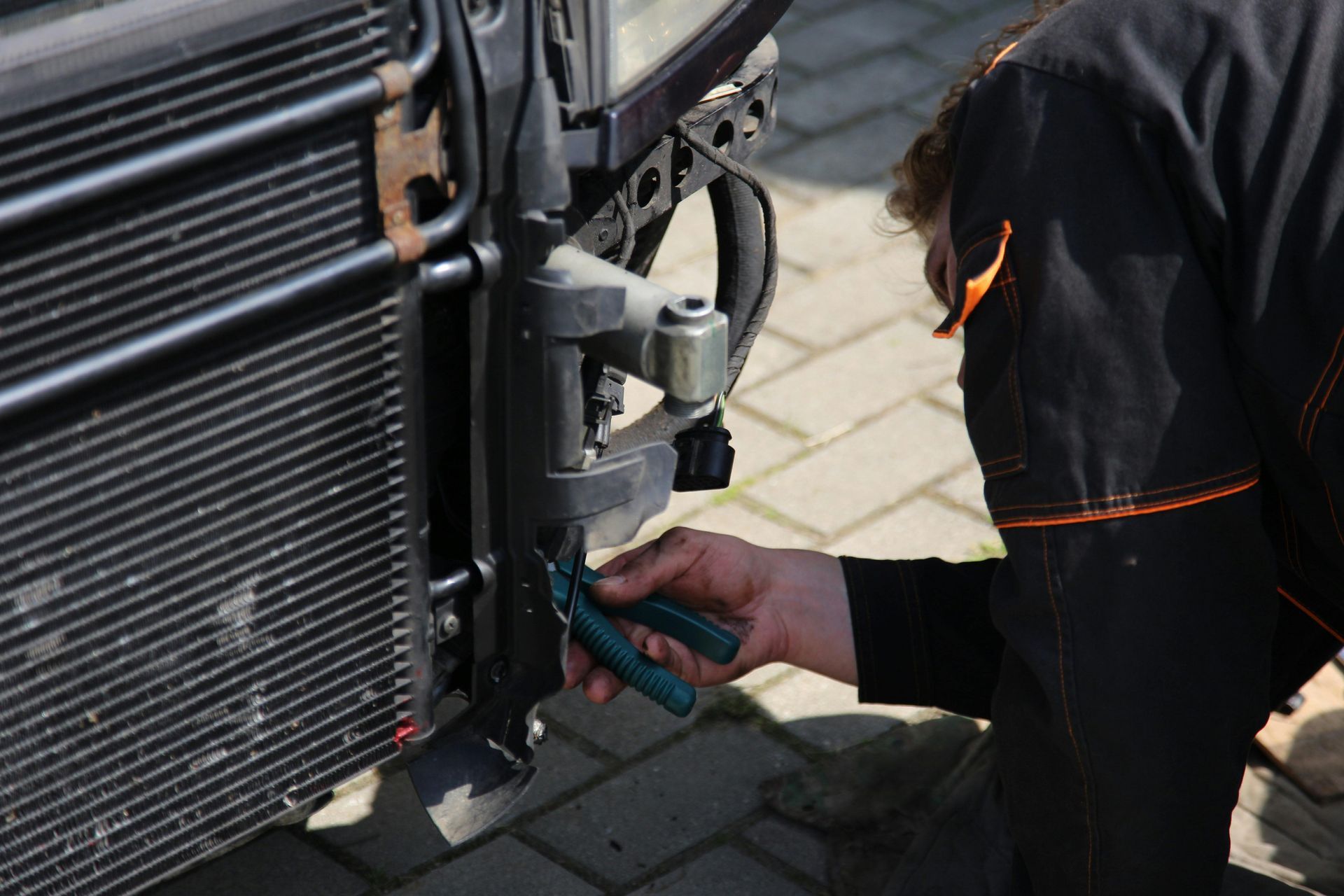 Radiator Repair & Cooling System Service