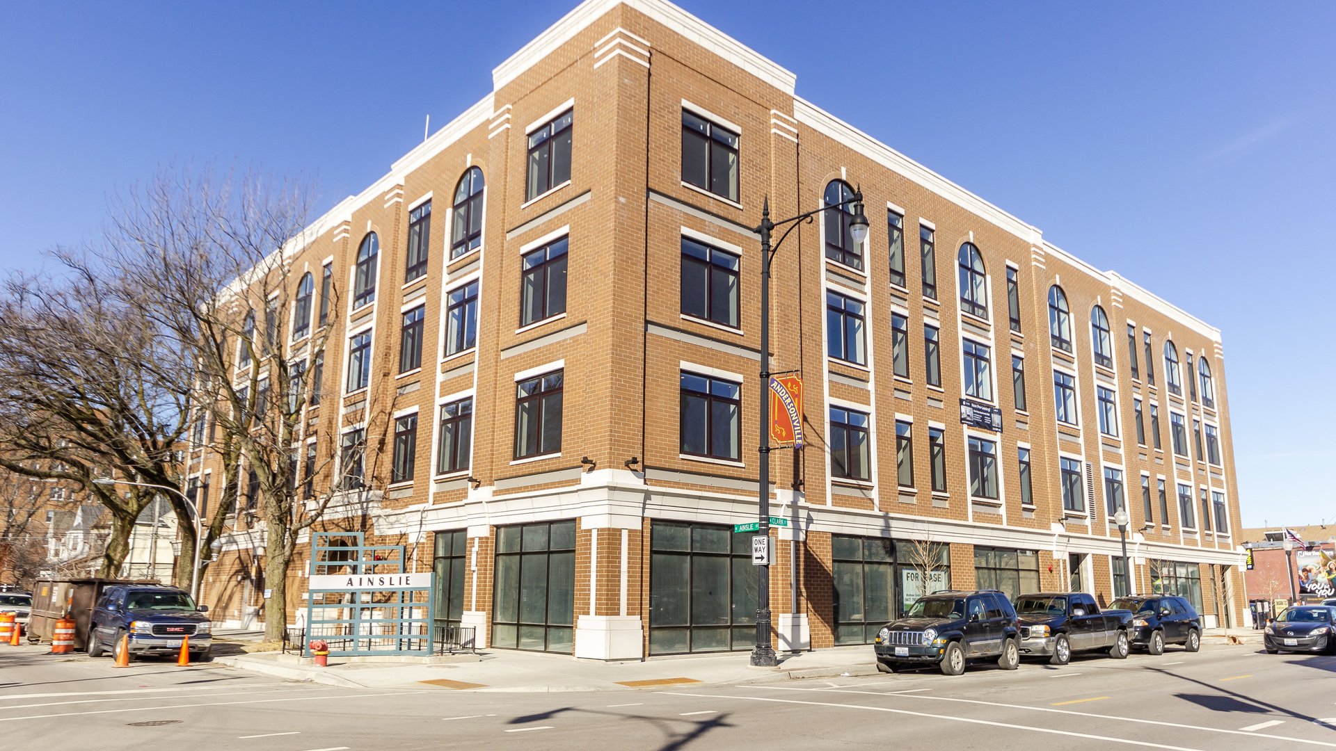 The Ainslie Honore Properties Chicago