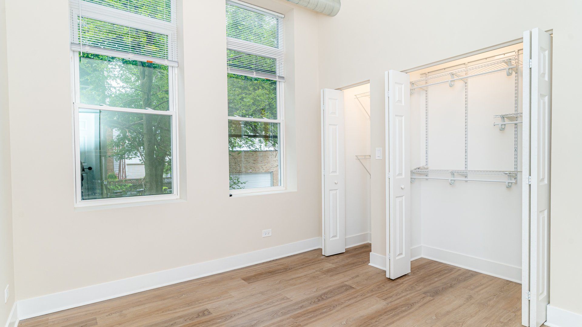 1447 W Superior Street Bedroom with Closet