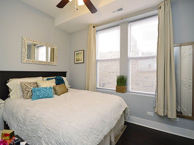 939 N Ashland Avenue Bedroom 2