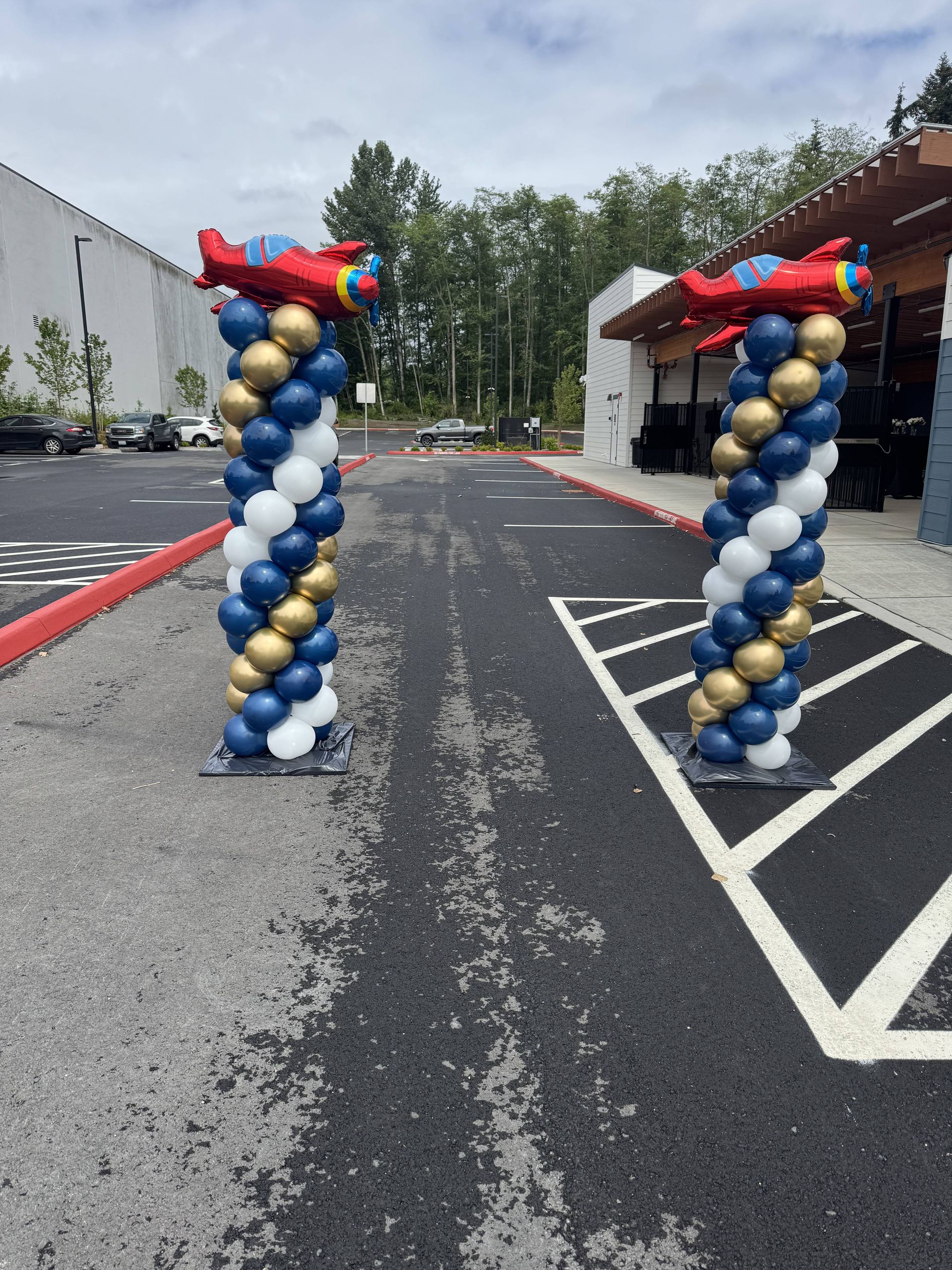 Corporate hospital event with purple balloons