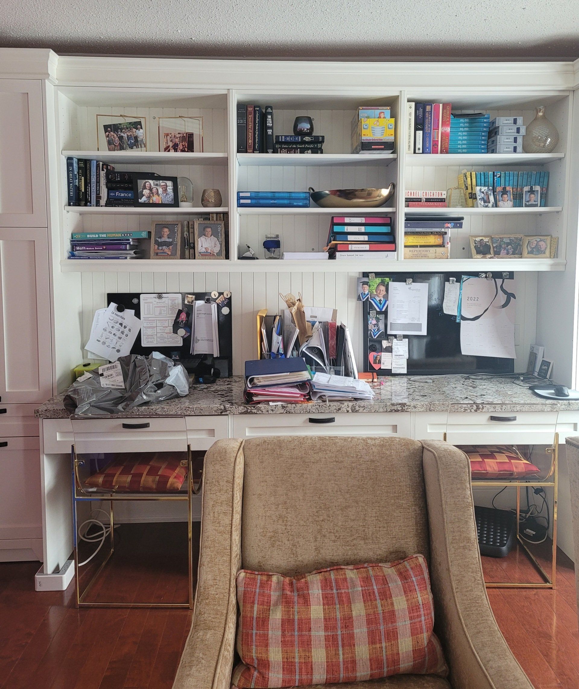 organizing and decluttering services