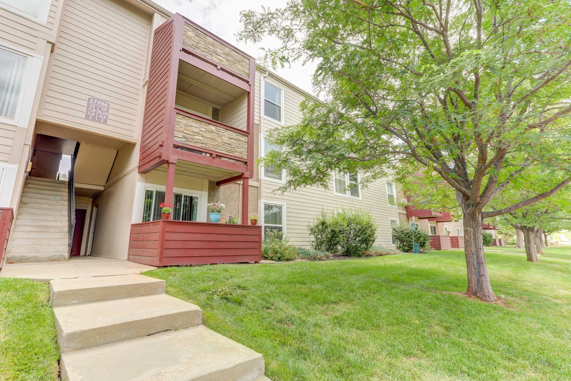 Photo Gallery Summit View Apartments CO