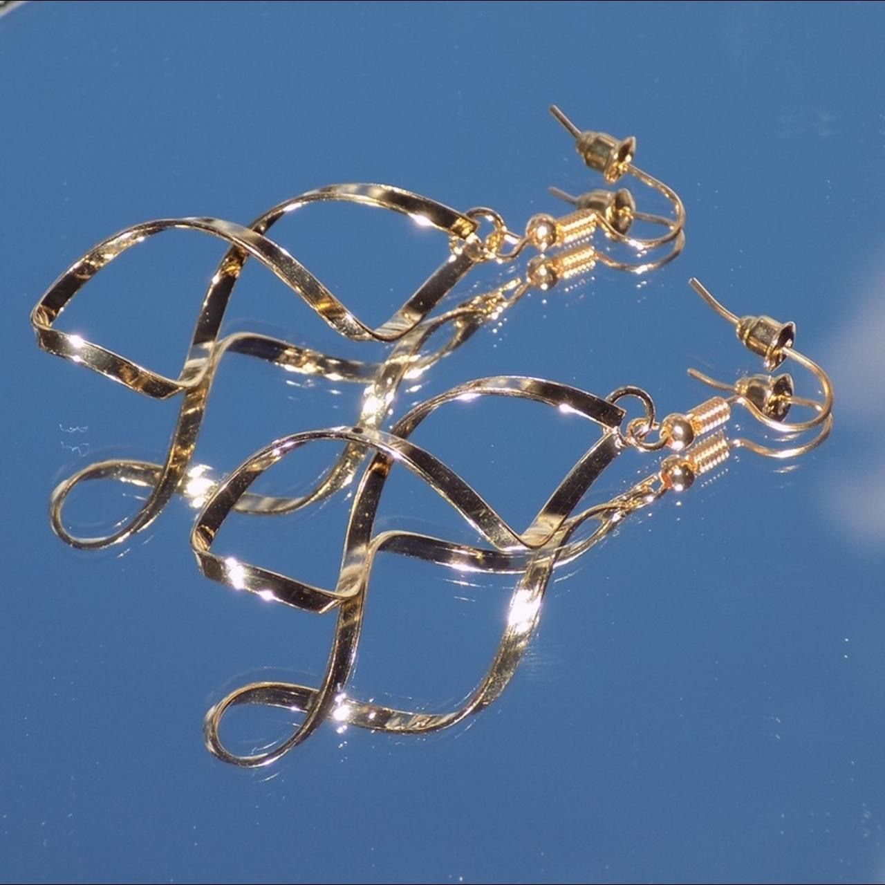 Adorable Dainty Gold Colored Spiral Earrings